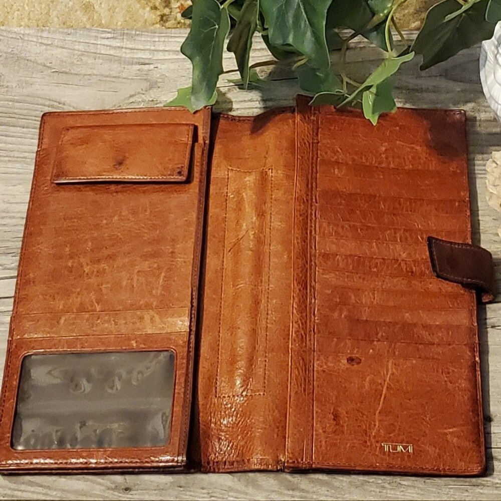 Tumi Vintage Brown Tan Cognac Leather Travel Passport Wallet